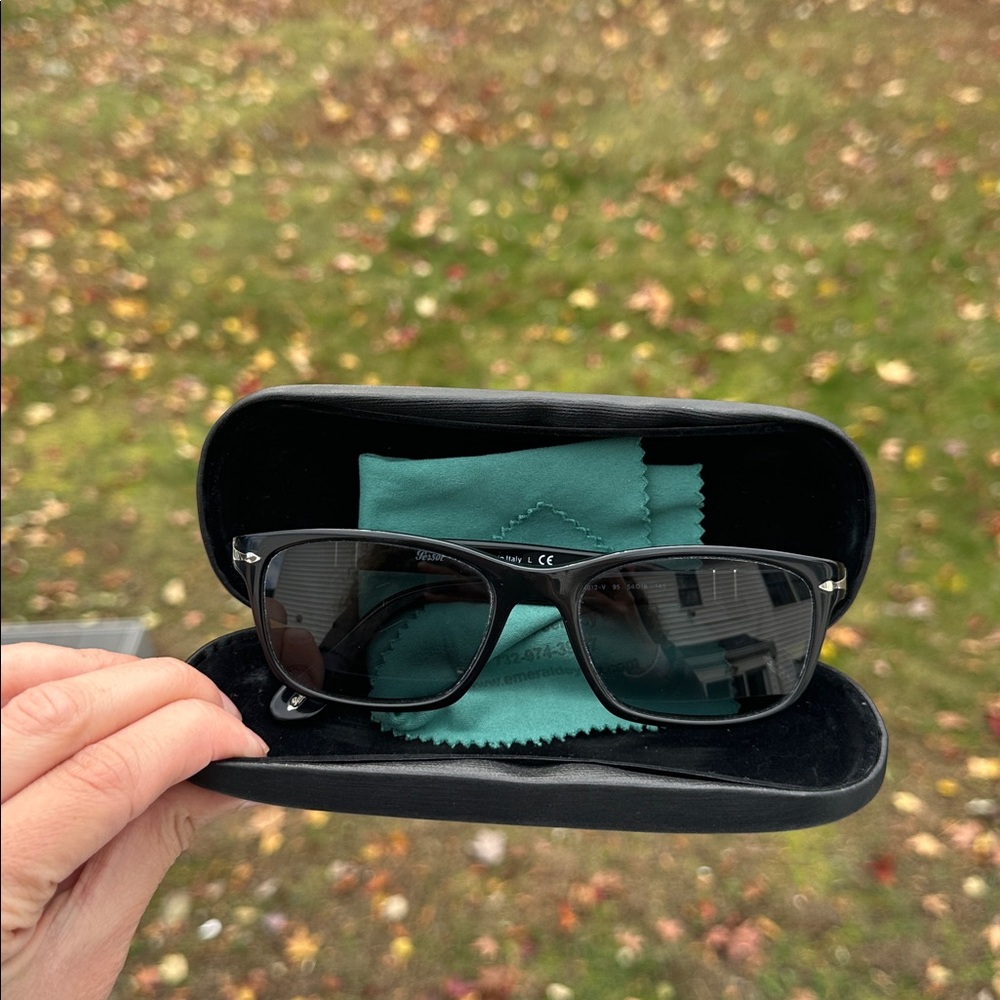 PERSOL prescription Eyeglasses 3012-V 95 54-18 145 Polished Black Frames